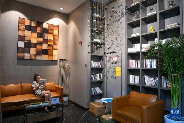 专业炒股配资门户 人才公寓托举青年安居梦